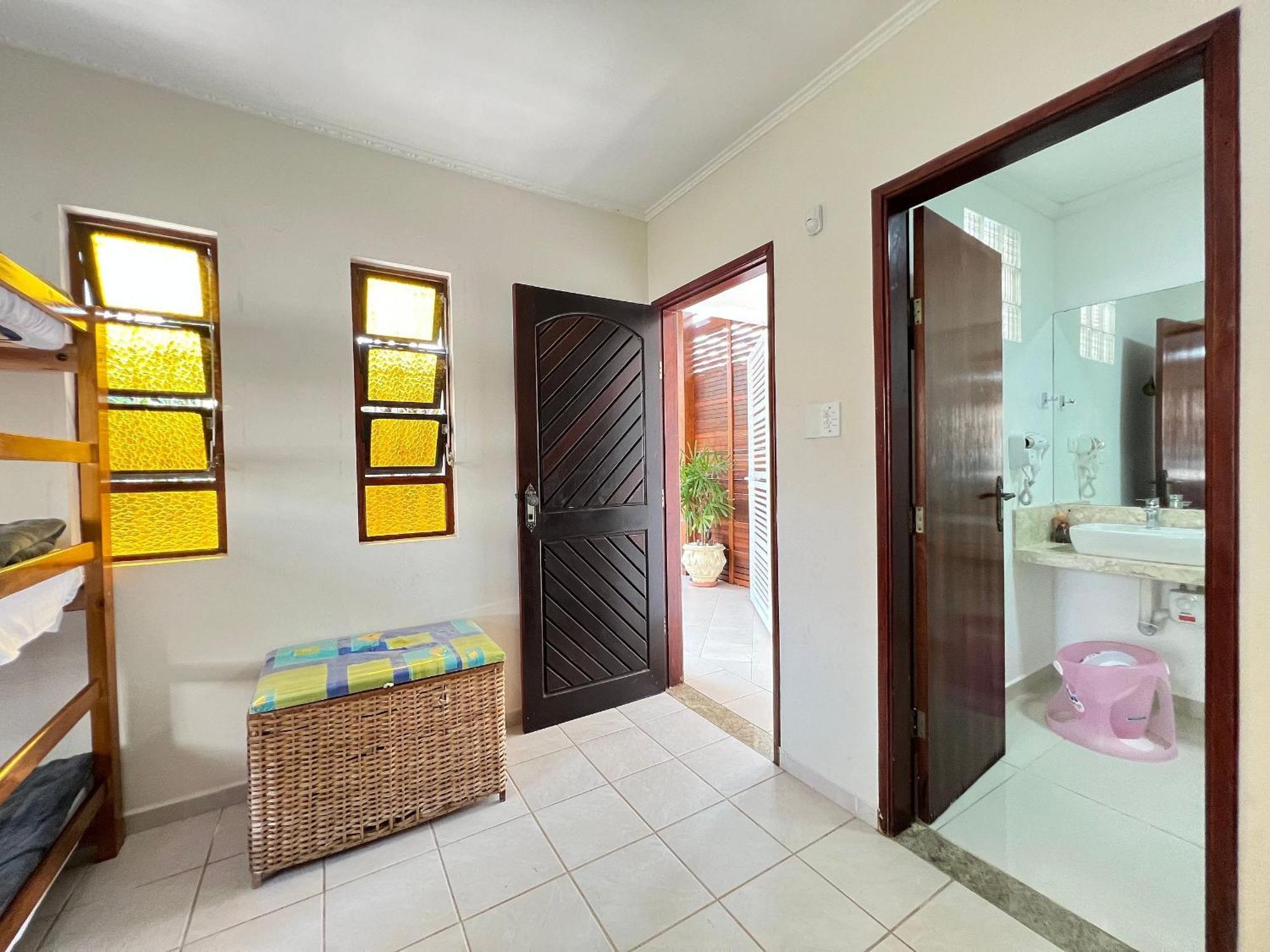 Casa Agradavel Com Piscina, A Poucos Passos Da Praia Peruíbe Extérieur photo